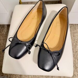 Christian Louboutin Elegant Black Flats with Bow